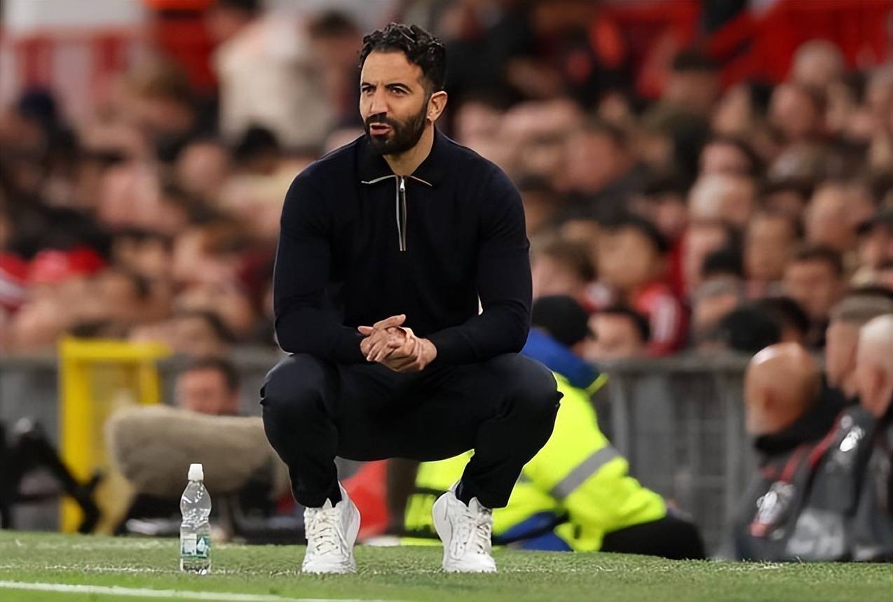 开云体育-Uzi连续十场比赛得分超过战术调整，曼联不断突破！