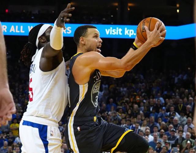 关于内马尔在勇士比赛中出色防守，回归赛场引发热议！的信息